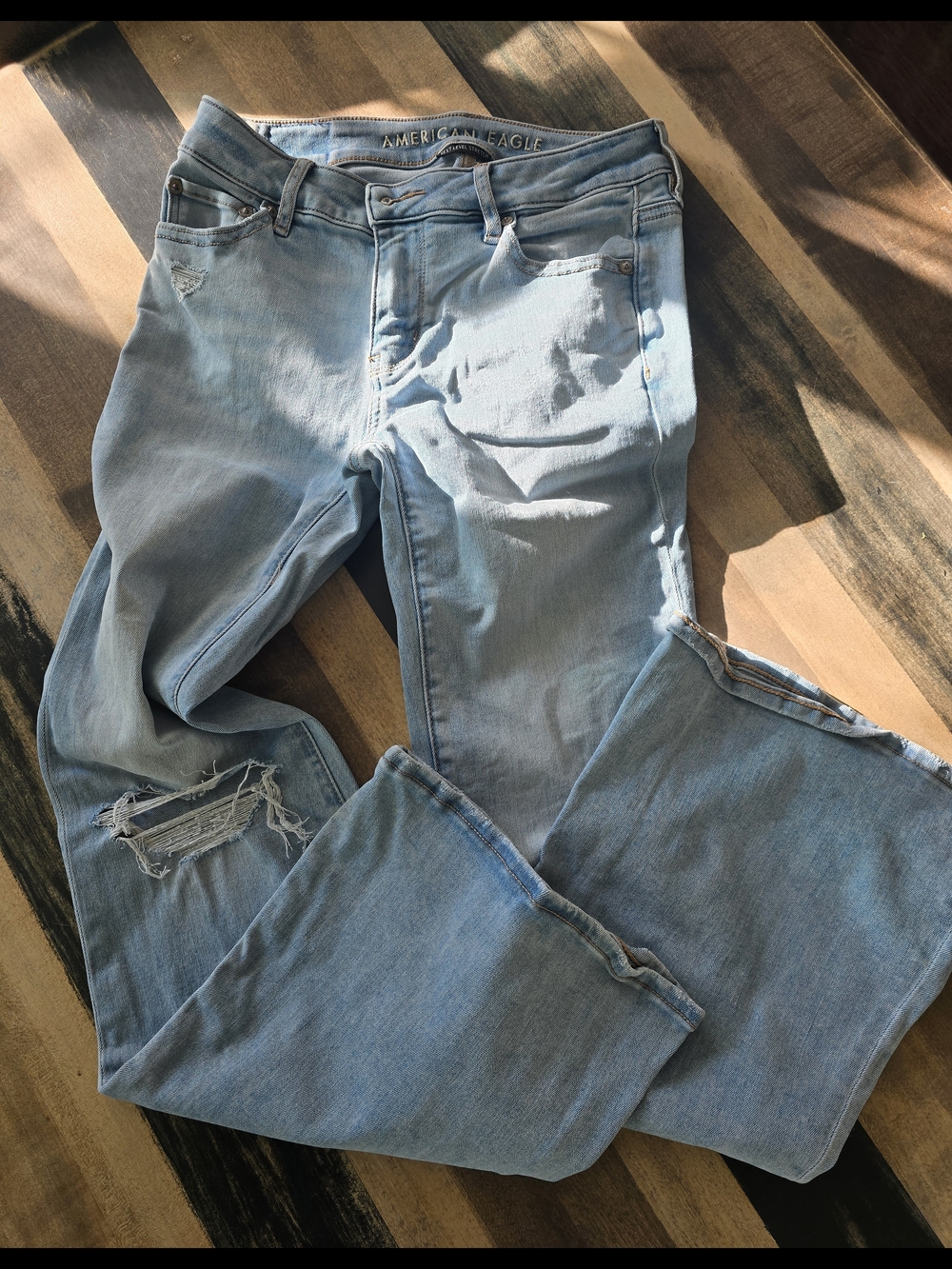 American Eagle Outfitters Light Wash Straight Women Jeans